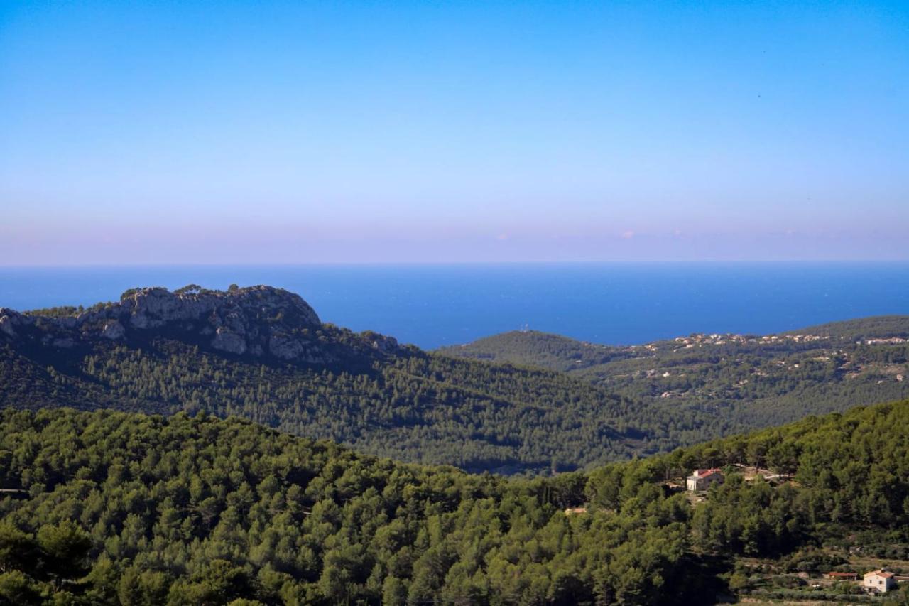 La Bastide Du Beausset-Vieux Bed and Breakfast Le Beausset Εξωτερικό φωτογραφία